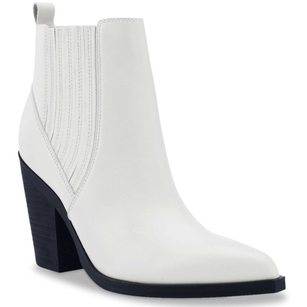 Marc Fisher | Carves Bootie | Western Women's White Ankle Boots | Size 8.